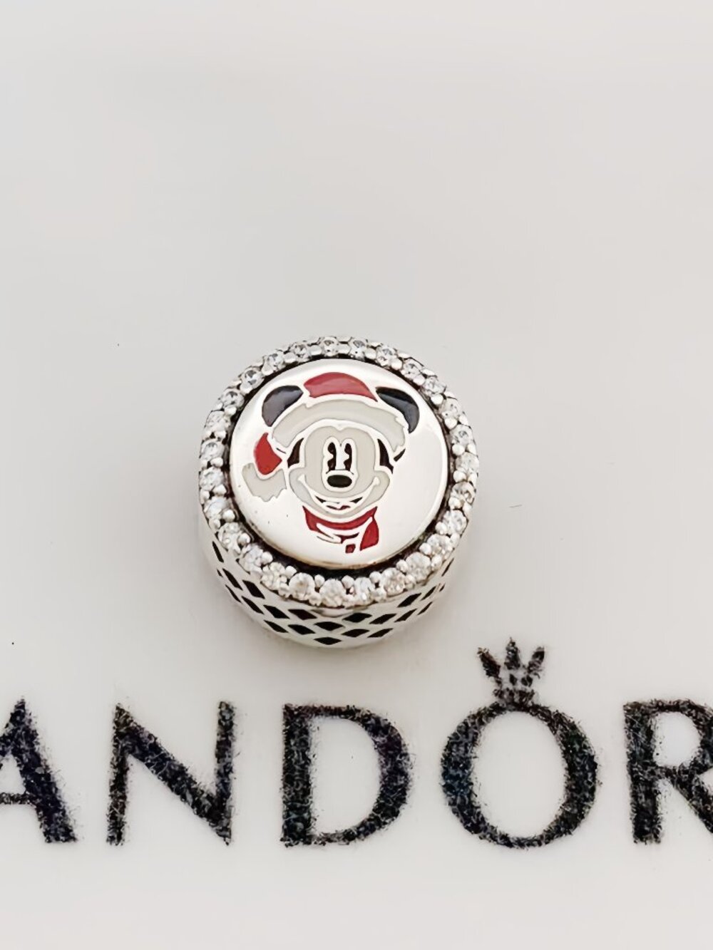 2021 Disney Parks Pandora Holiday Christmas Happy Holly Days Mickey Charm
